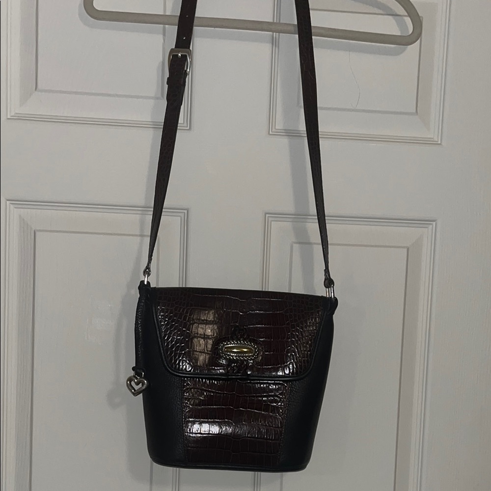 Elegant Black and Brown Croc-Embossed Women's Bag Brighton